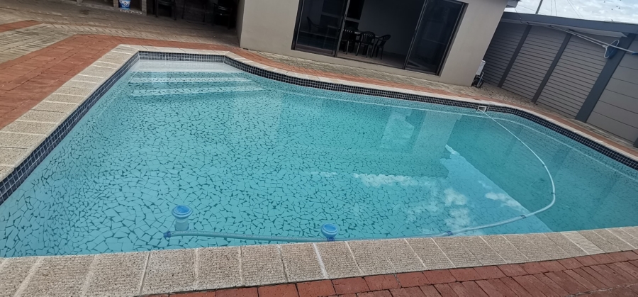4 Bedroom Property for Sale in Bothasrus Eastern Cape